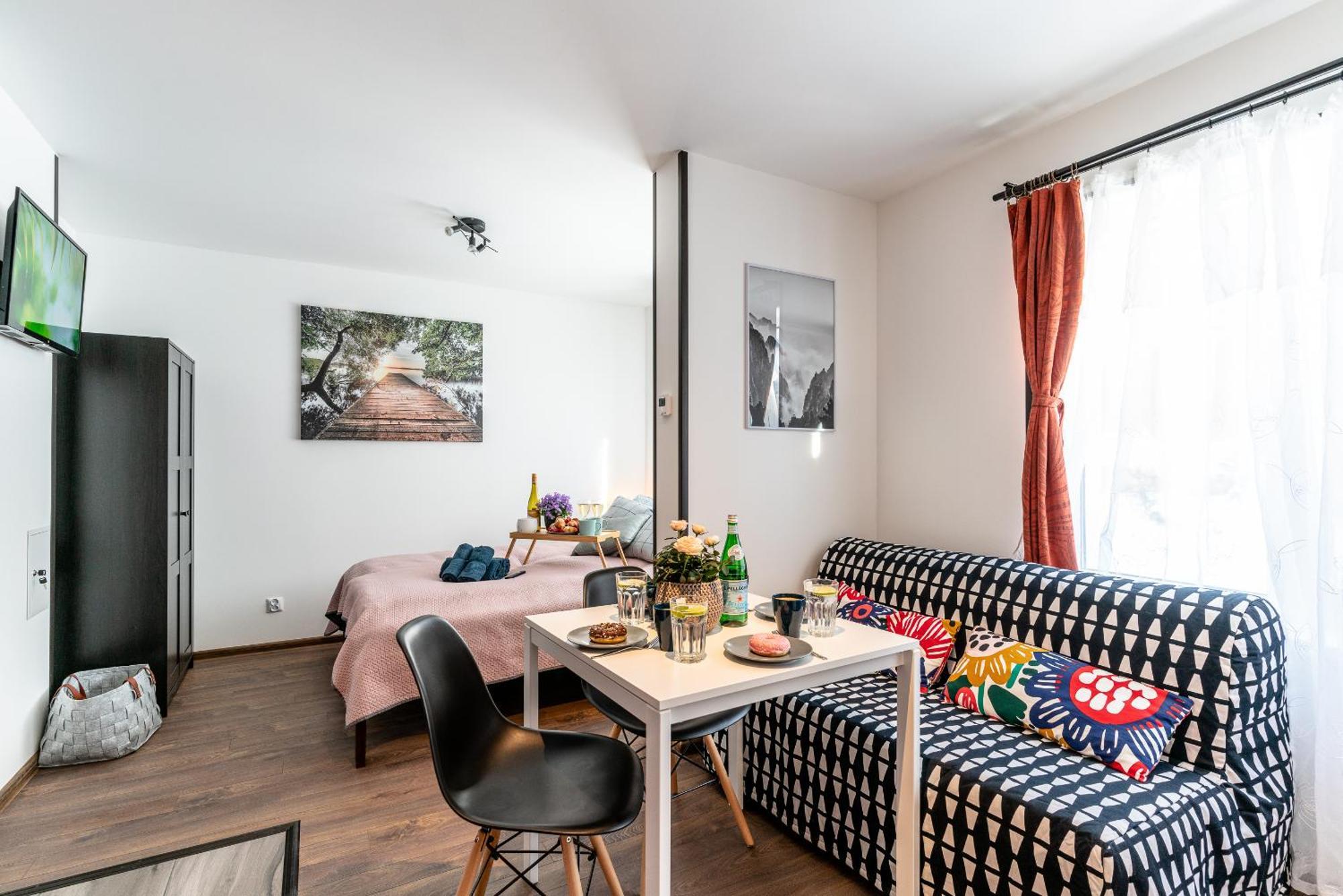 Green Garden & Private Parking Apartments With Playground Riga Exterior photo